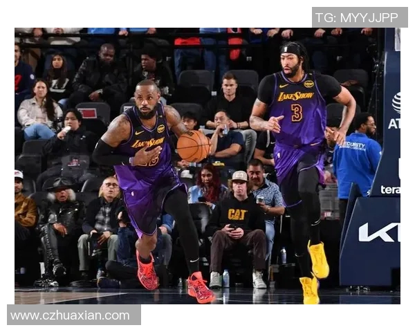 1999年快船与湖人对决回顾:篮球场上的激情与荣耀之战 1999年快船与湖人对决回顾:篮球场上的激情与荣耀之战